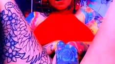 Redhead webcam girl turn to real horny on the show